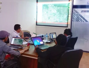 Projects Konstruksi Telekomunikasi Indonesia meetingroom_2